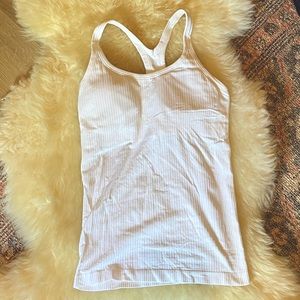 Ebb to Street Tank. Gently worn. Size 6.